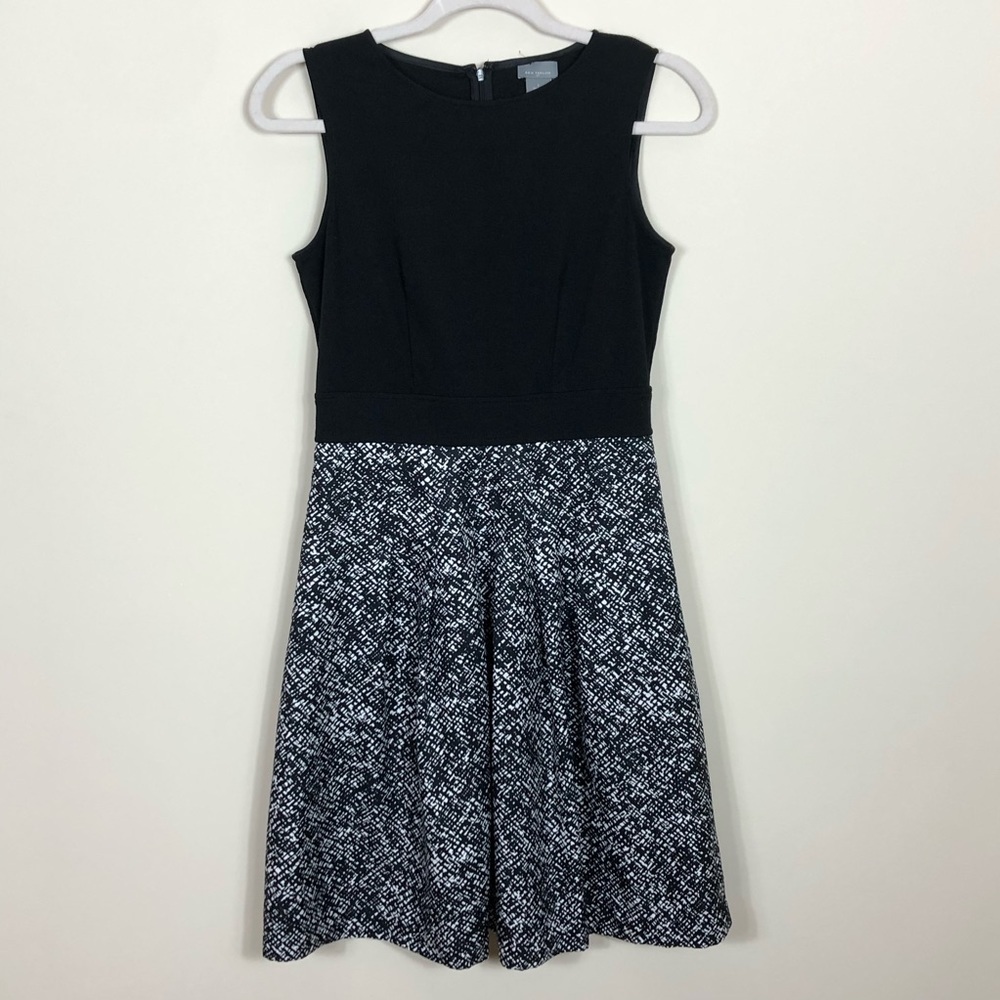 Ann‎ Taylor | Sleeveless Fit and Flare Dress Black